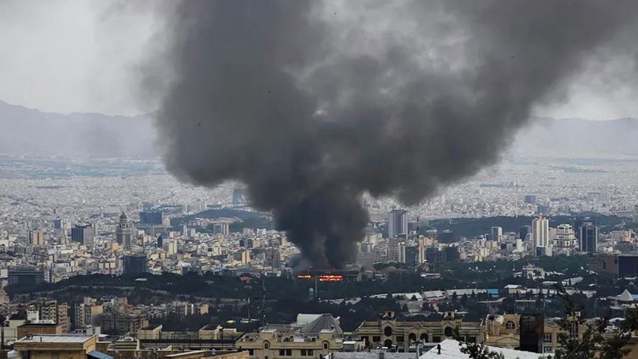 উপসাগরীয় তিন দেশের জ্বালানি স্থাপনায় ইরানের ভয়াবহ ক্ষেপণাস্ত্র ও ড্রোন হামলা