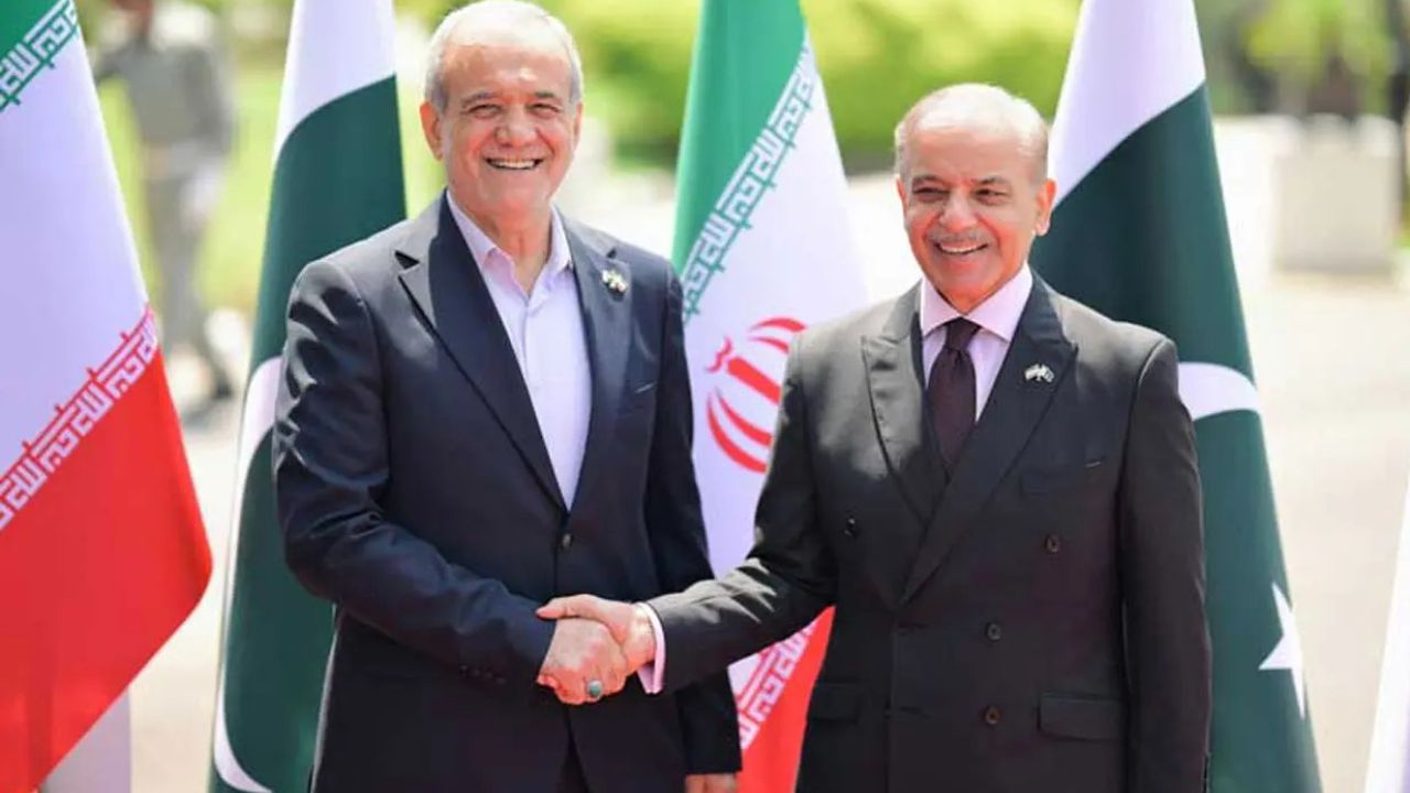 ট্রাম্পের সঙ্গে সংলাপে বসতে পেজেশকিয়ানকে পাকিস্তানের প্রধানমন্ত্রী শেহবাজের আহ্বান