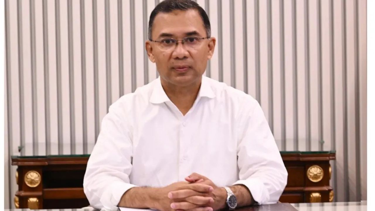 ঈদ ছুটি শেষে সচিবালয়ে পুরোদমে কাজে ফিরলেন প্রধানমন্ত্রী তারেক রহমান