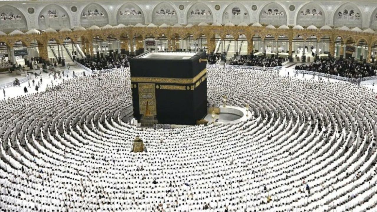 উমরা শেষে ১৮ এপ্রিলের মধ্যে সৌদি ত্যাগের নির্দেশ