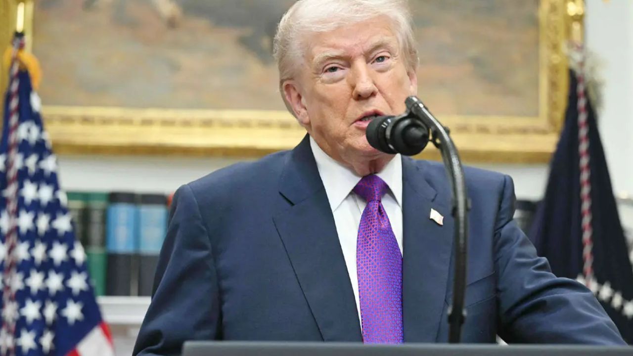 আমরা জিতেছি, তাদের আর কিছুই নেই: ওভাল অফিসে ট্রাম্পের বিজয় দাবি