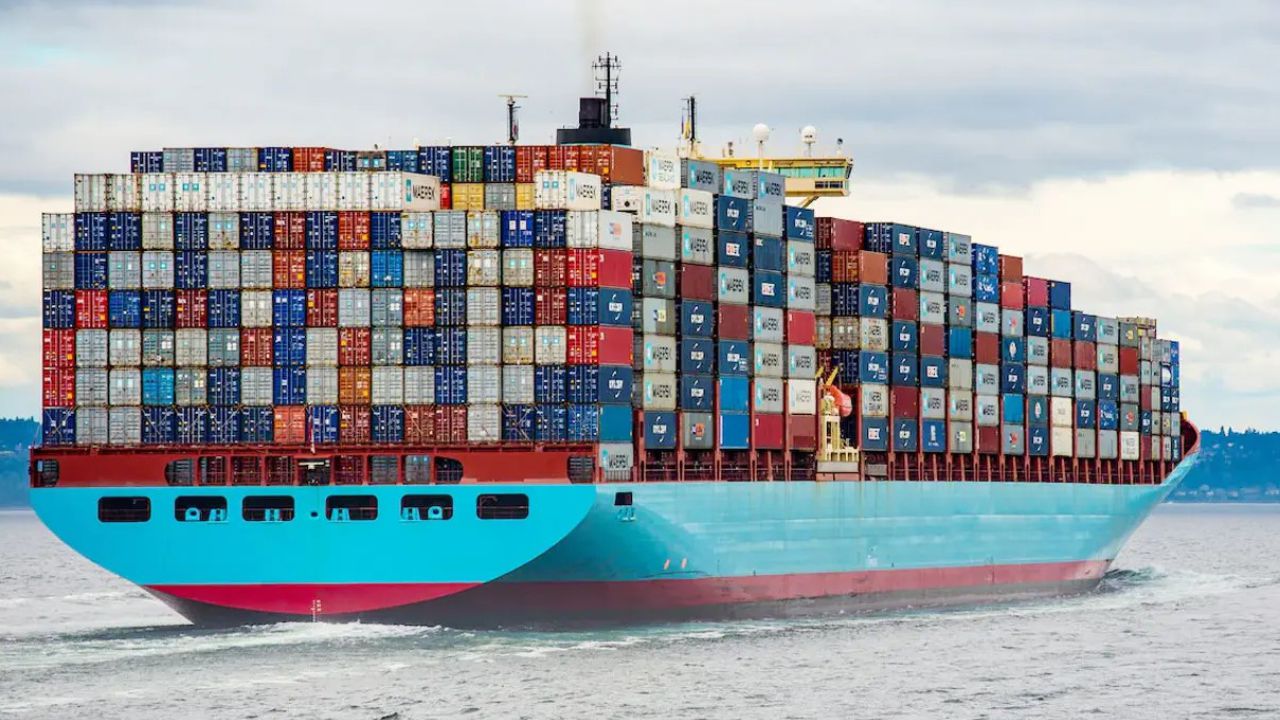 হরমুজ প্রণালিতে পাকিস্তানের জাহাজ আটক করল ইরান