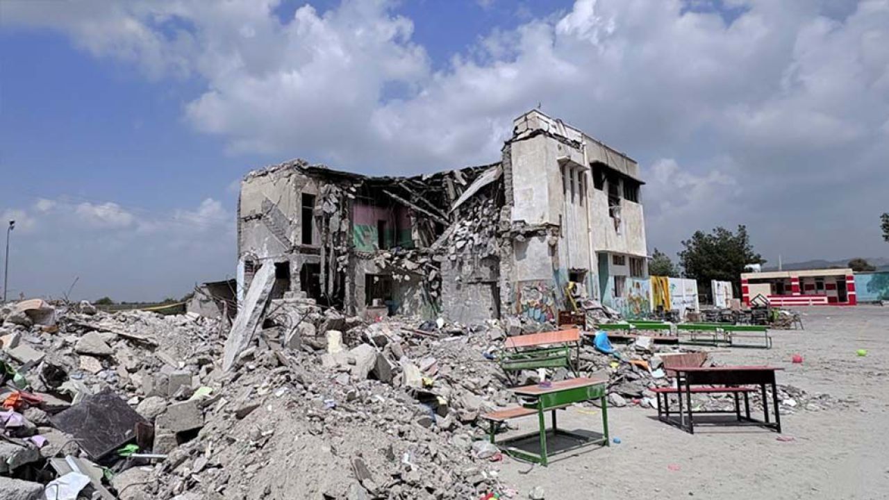 মার্কিন-ইসরায়েলি হামলায় ইরানে প্রাণহানি বেড়ে ১৯৩৭