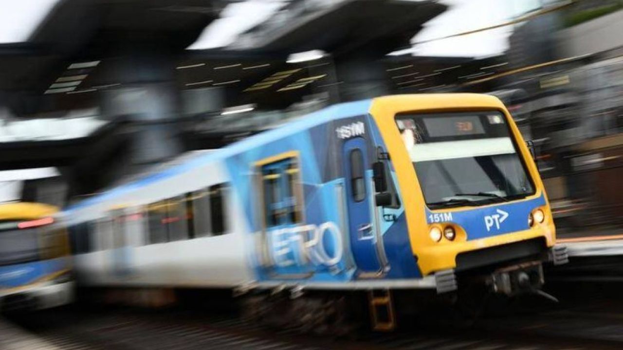 জ্বালানি সংকট মোকাবিলায় অভিনব পদক্ষেপ: অস্ট্রেলিয়ার দুই রাজ্যে যাতায়াত ফ্রি