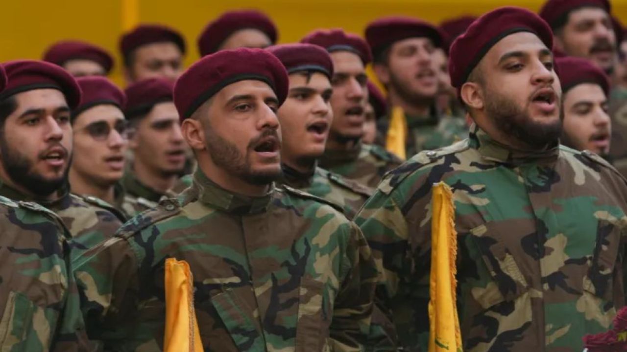 Gemini said হিজবুল্লাহর সামরিক শাখাকে নিষিদ্ধ ও ‘অপরাধী সংগঠন’ ঘোষণা লেবাননের