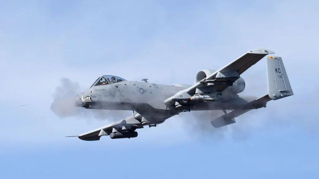 ধ্বংস হলো আমেরিকার দুটি অত্যাধুনিক যুদ্ধবিমান