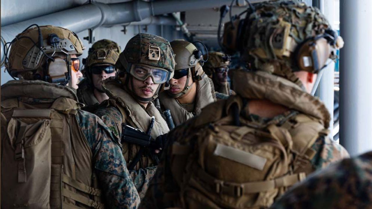  ইরানের মাটিতে মার্কিন বিশেষ বাহিনীর রুদ্ধশ্বাস অভিযান: এক পাইলট উদ্ধার