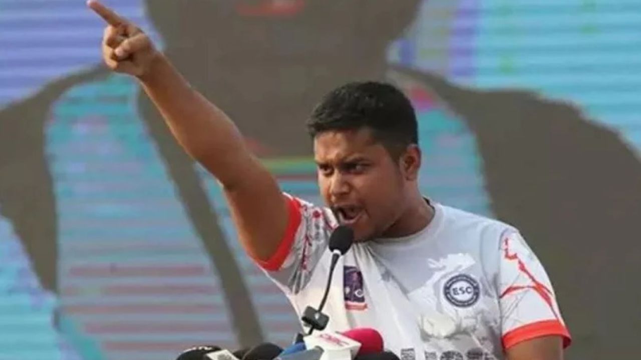  তারেক রহমানের দেশ পরিচালনা ও সিদ্ধান্ত গ্রহণ নিয়ে হাসনাত আবদুল্লাহর প্রশ্ন