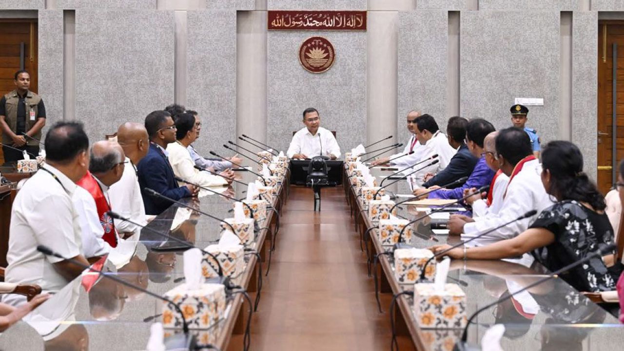 ‘ধর্ম যার যার, দেশ সবার, আমরা সব ধর্মকে ভালোবাসি’: ইস্টার সানডেতে প্রধানমন্ত্রী তারেক রহমান