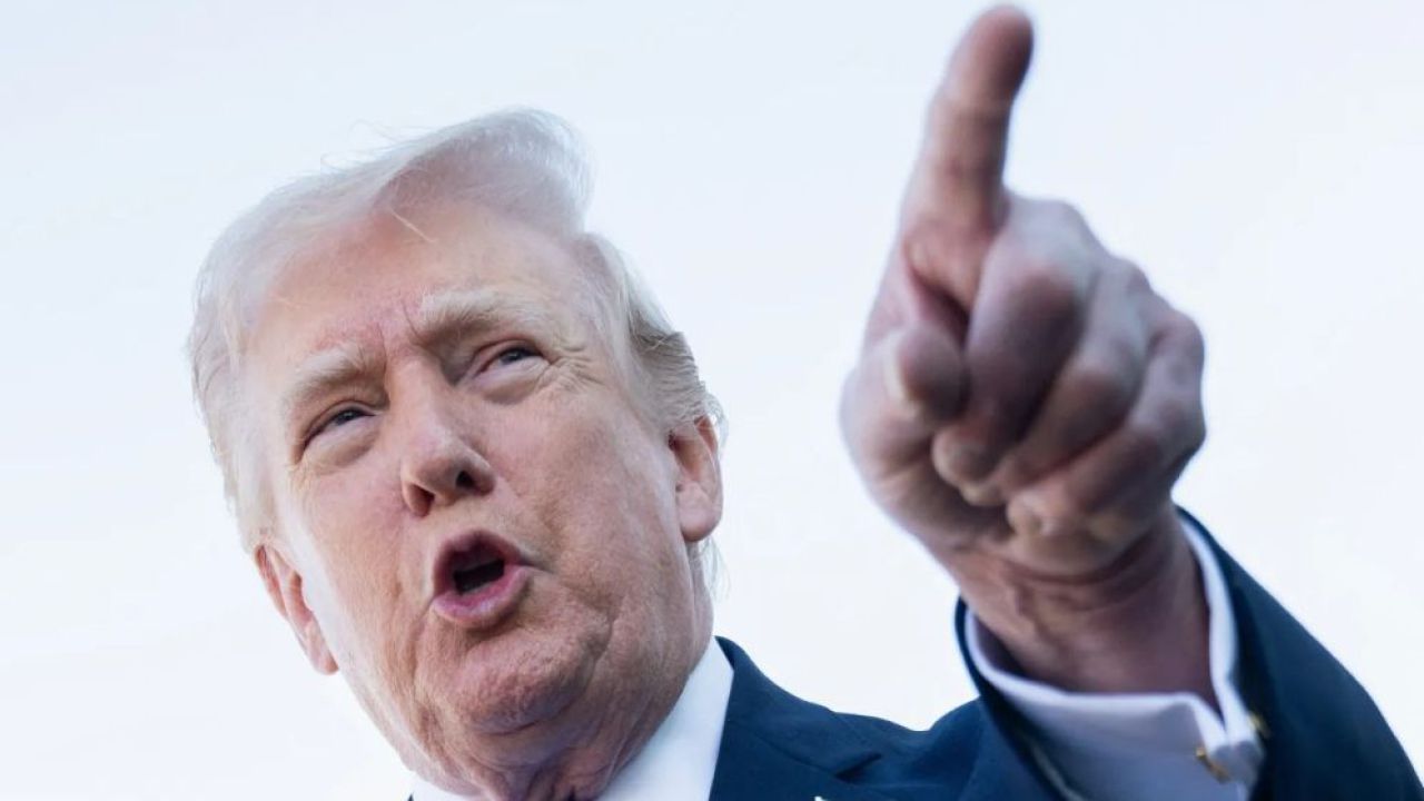 রাতেই ইরানকে শেষ করে দেওয়া হতে পারে: ট্রাম্প