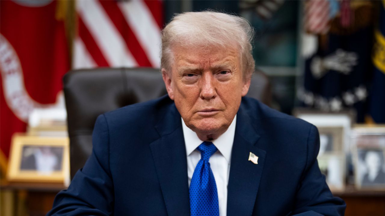 চাঁদ প্রদক্ষিণরত আর্টেমিস মিশনের নভোচারীদের অভিনন্দন জানিয়ে ট্রাম্পের ইতিহাস গড়ার প্রশংসা