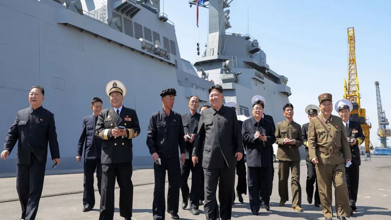 কিম জং উনের উপস্থিতিতে উত্তর কোরিয়ার নতুন ক্রুজ ক্ষেপণাস্ত্র পরীক্ষা