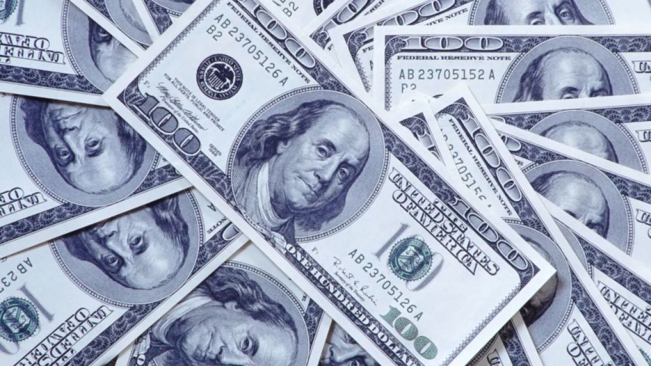 শান্তি চুক্তির আশায় বিশ্ববাজারে ডলারের টানা দরপতন: ট্রাম্পের মন্তব্যে বিনিয়োগকারীদের স্বস্তি