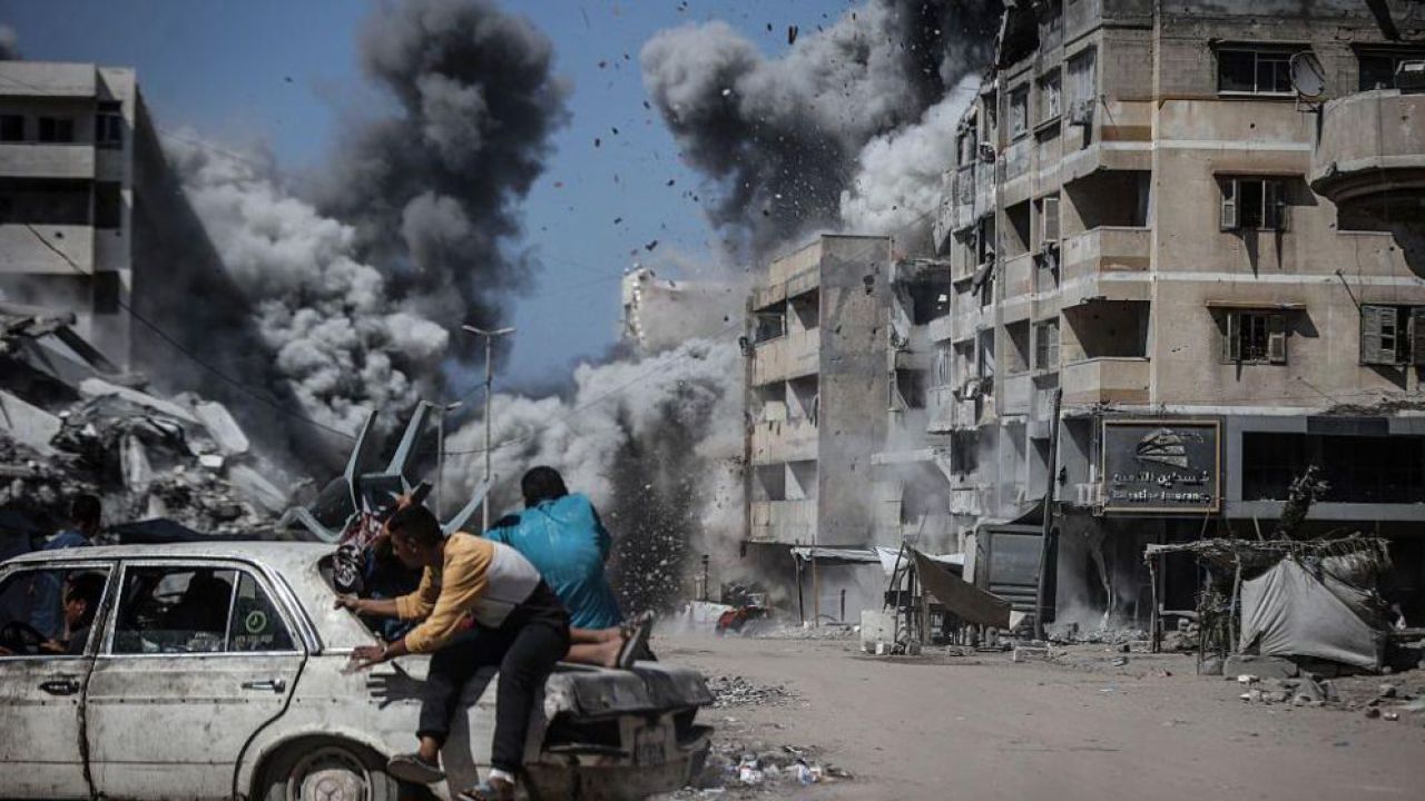 গাজায় শরণার্থী শিবিরে ইসরাইলি বাহিনীর সিরিজ হামলা: শিশুসহ ৪ ফিলিস্তিনি নিহত