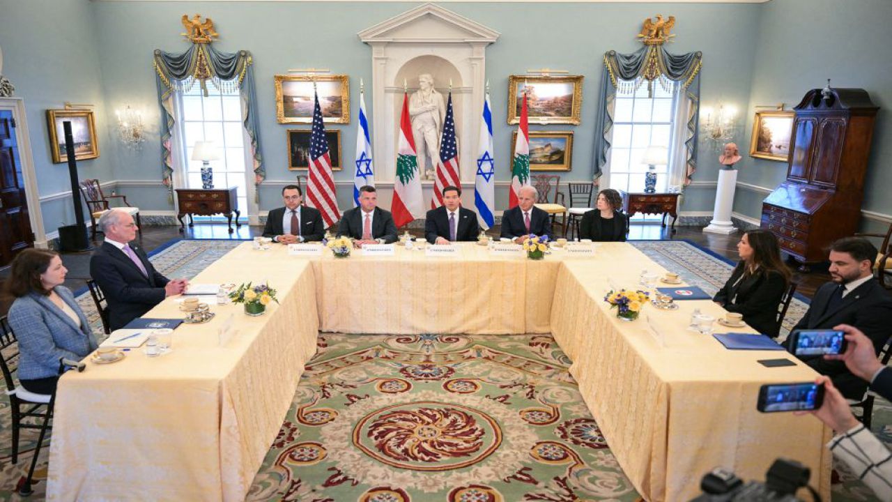 স্থায়ী শান্তির লক্ষ্যে সরাসরি আলোচনায় বসতে সম্মত ইসরাইল ও লেবানন