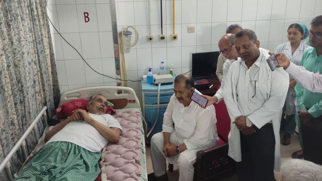 প্রবীণ সাংবাদিকদের অবসর ভাতা চালুর উদ্যোগ নিচ্ছে সরকার, জানালেন তথ্যমন্ত্রী