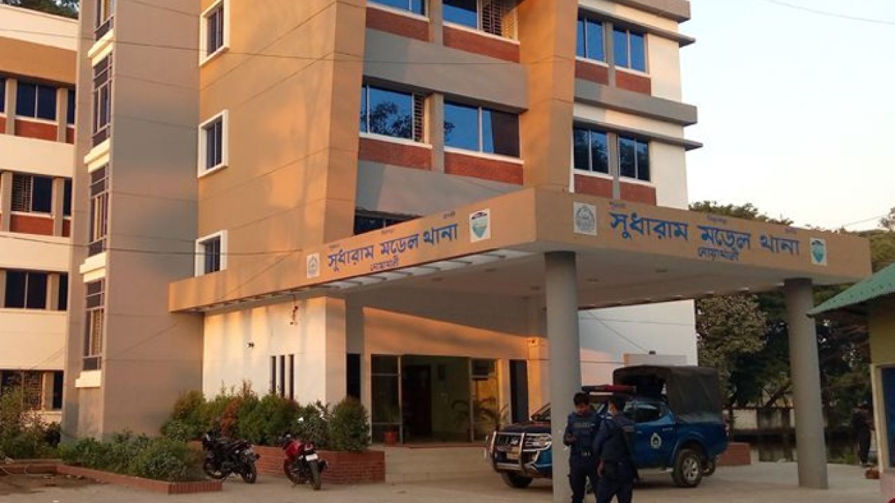 নোয়াখালী সদরে প্রাইভেট কারের ধাক্কায় পথচারী নারী নিহত।