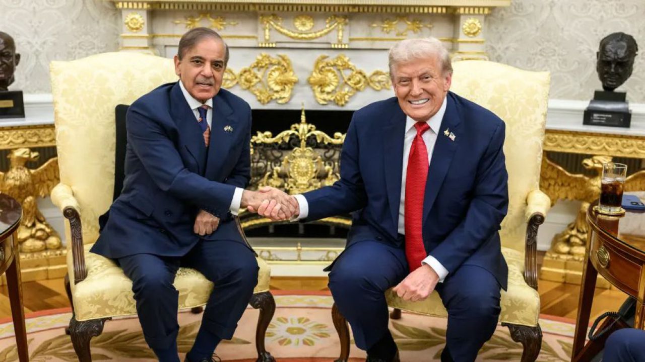 ইসলামাবাদে নতুন করে শান্তি সংলাপে বসতে পারেন ট্রাম্প ও ইরানের প্রতিনিধিরা