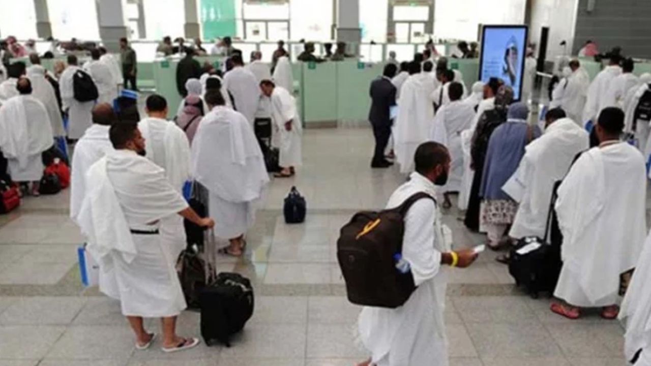 পবিত্র হজ পালনে সৌদি আরবে পৌঁছেছেন ৪৪৫৭ জন বাংলাদেশি হজযাত্রী