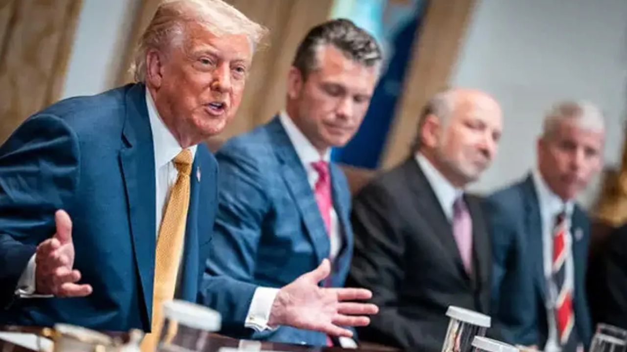 চুক্তিতে পৌঁছাতে ব্যর্থ হলে ফের যুদ্ধের শঙ্কা, হোয়াইট হাউজে ট্রাম্পের জরুরি বৈঠক