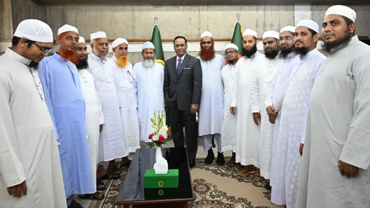 উন্নয়নমূলক কাজে স্বচ্ছতা আনতে ইউনিয়নভিত্তিক কমিটি গঠনের ঘোষণা দিলেন ডেপুটি স্পিকার