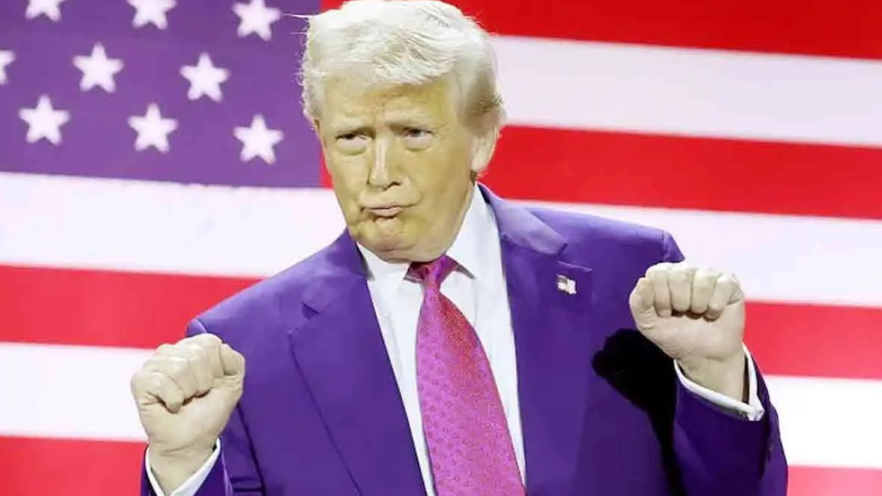 ইরানকে ধ্বংসের হুঁশিয়ারি দিয়ে শান্তি আলোচনার জন্য পাকিস্তানে প্রতিনিধি পাঠাচ্ছেন ট্রাম্প