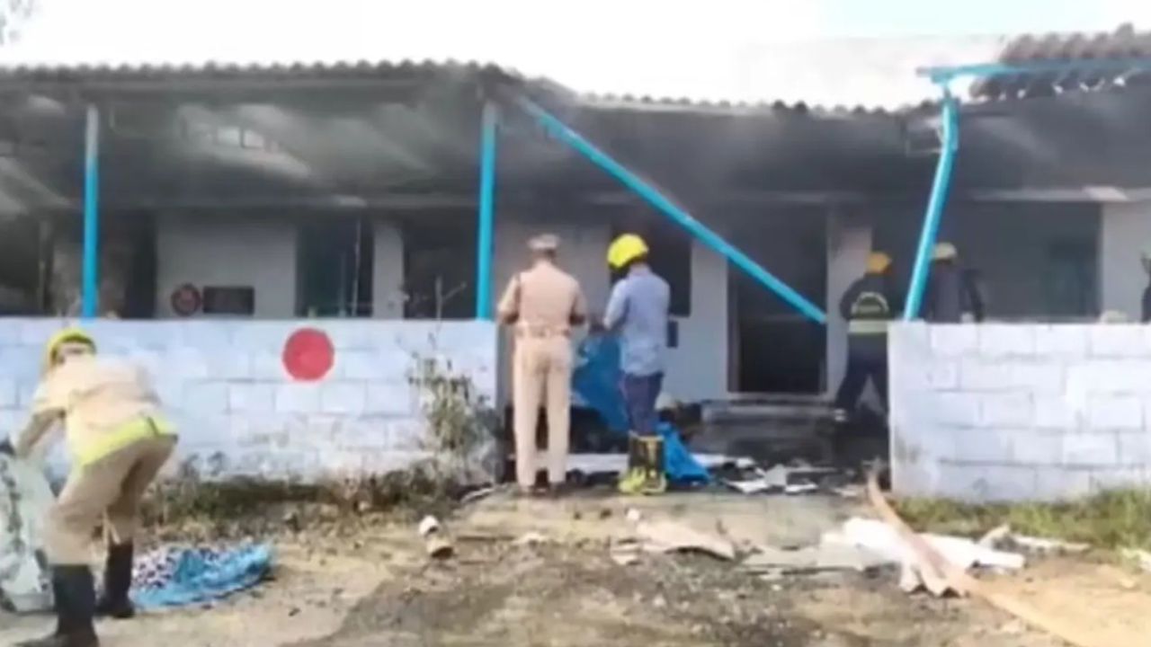 ভারতে আতশবাজি কারখানায় ভয়াবহ বিস্ফোরণ; ১৯ শ্রমিকের মৃত্যু