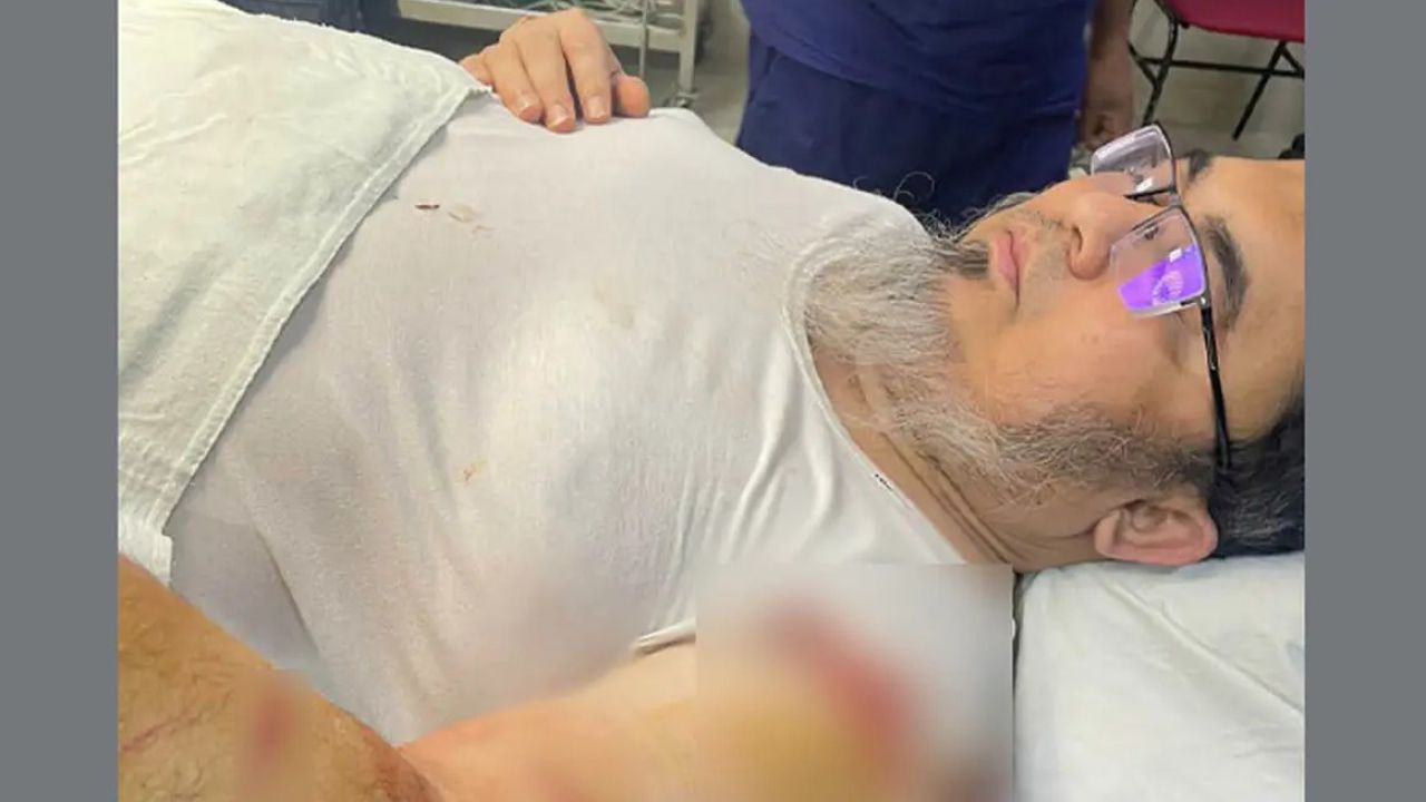 টেন্ডার নিয়ে হুমকির জের: ক্যান্সার হাসপাতালের উপ-পরিচালককে ছুরিকাঘাত