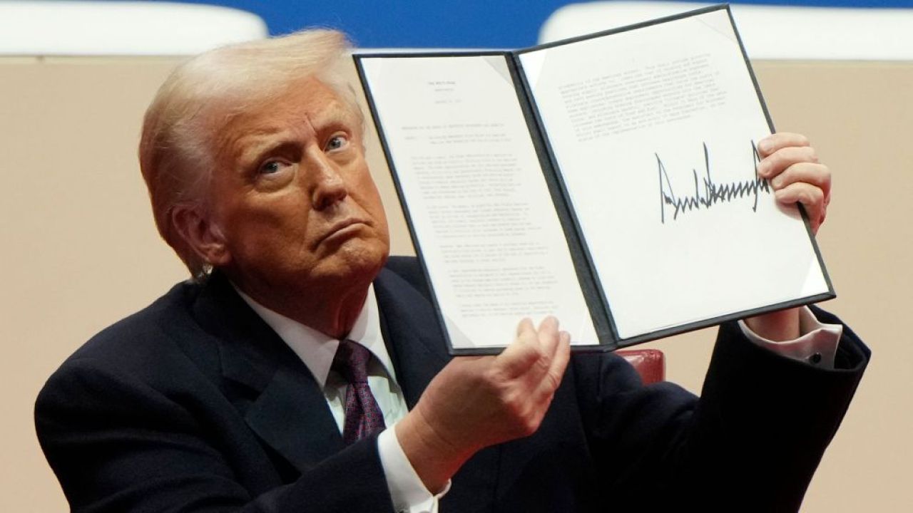 ইরানের সঙ্গে যুদ্ধবিরতির মেয়াদ আর বাড়ছে না: চূড়ান্ত চুক্তির লক্ষ্যে ট্রাম্প