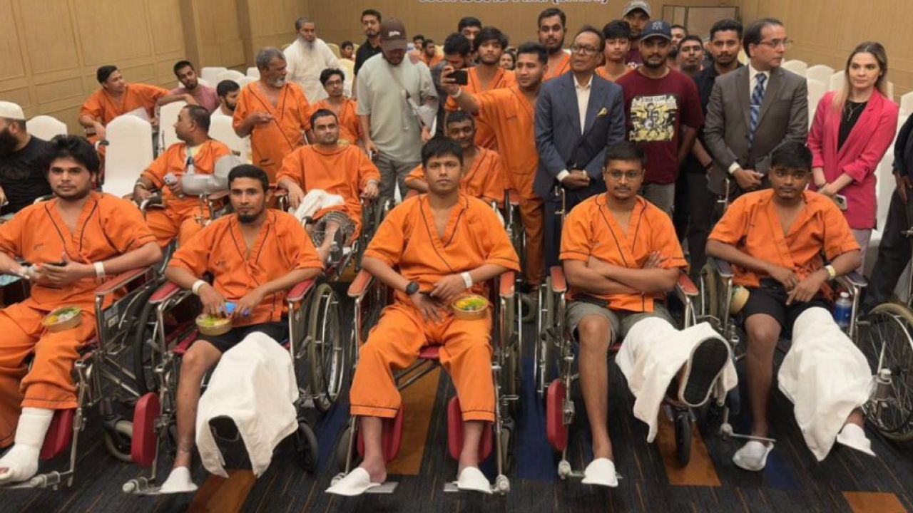 থাইল্যান্ডে চিকিৎসাধীন জুলাই যোদ্ধাদের পাশে তথ্যপ্রযুক্তি মন্ত্রী