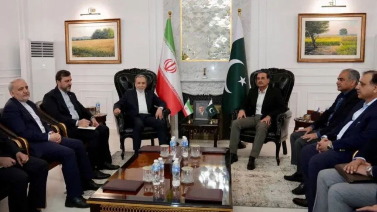 ইসলামাবাদে ইরান ও পাকিস্তানের উচ্চপর্যায়ের বৈঠক: মধ্যস্থতায় পাকিস্তান