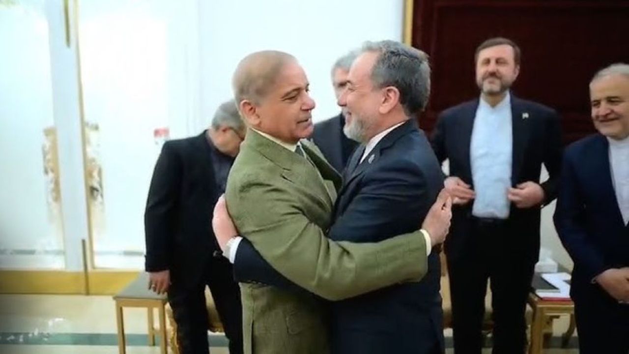 পাকিস্তান ও ইরানের উচ্চপর্যায়ের বৈঠক: মধ্যস্থতা ও আঞ্চলিক নিরাপত্তা নিয়ে আলোচনা