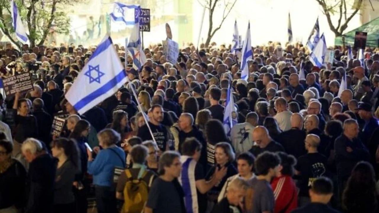 নেতানিয়াহু সরকারের পদত্যাগ দাবিতে উত্তাল পুরো ইসরাইল