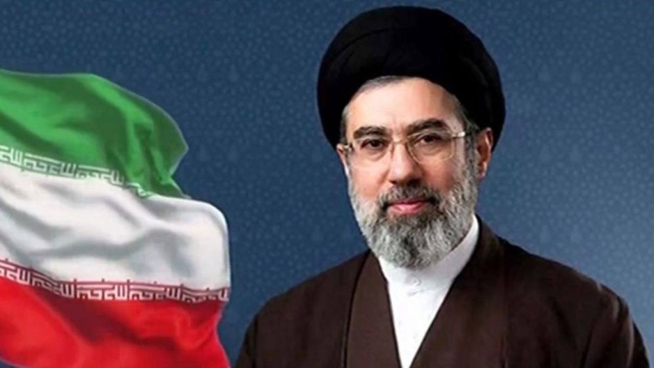 গোপন স্থান থেকে ইরান শাসন করছেন মোজতবা খামেনি