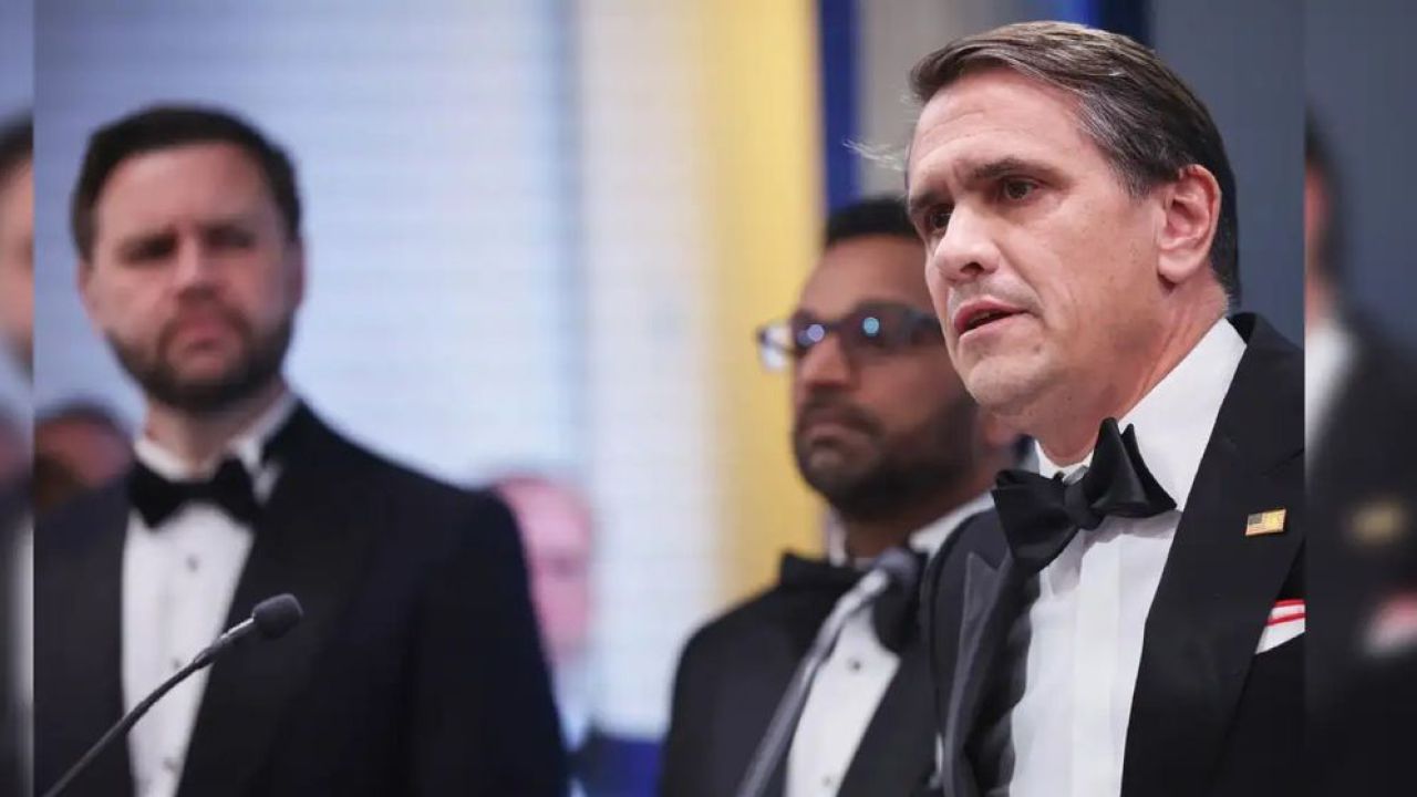 ট্রাম্প ও শীর্ষ কর্মকর্তাদের হত্যার লক্ষ্যেই নৈশভোজে হামলা: ভারপ্রাপ্ত অ্যাটর্নি জেনারেল