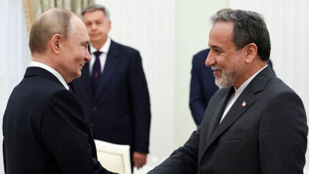 পুতিন-আরাগচি বৈঠক: ইরানের প্রতি রাশিয়ার পূর্ণ সমর্থনের প্রতিশ্রুতি