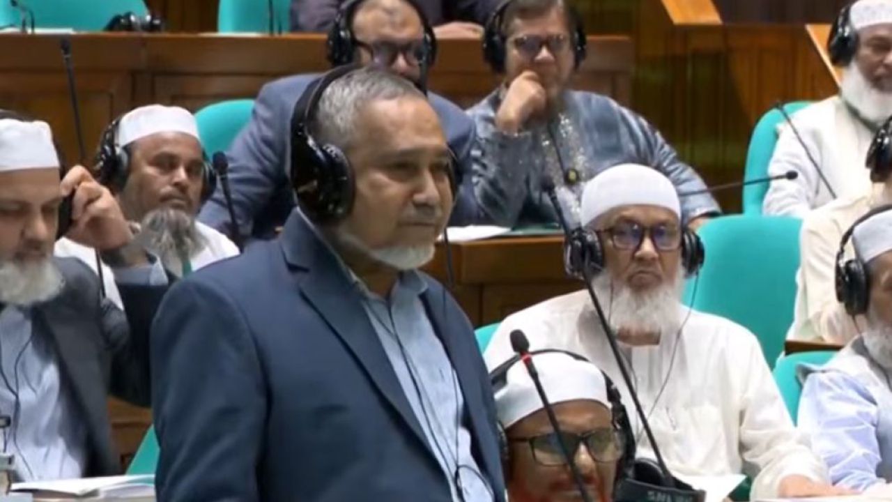 নিজেদের ‘শিশু মুক্তিযোদ্ধা’ দাবি করলেন জামায়াতের ডা. তাহের