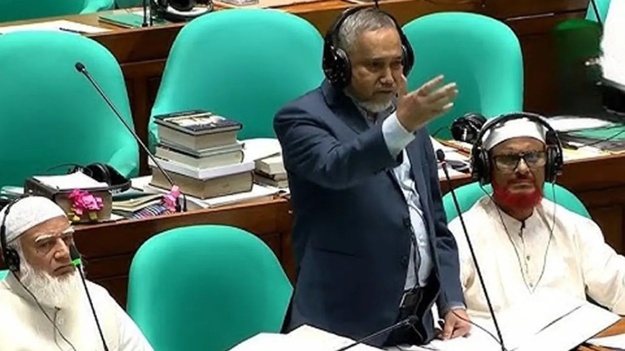 নিজেকে শিশু মুক্তিযোদ্ধা দাবি করলেন বিরোধীদলীয় উপনেতা ডা. তাহের