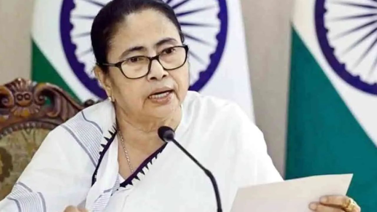 বুথফেরত জরিপ প্রত্যাখ্যান করে রেকর্ড জয়ের আশা মমতার