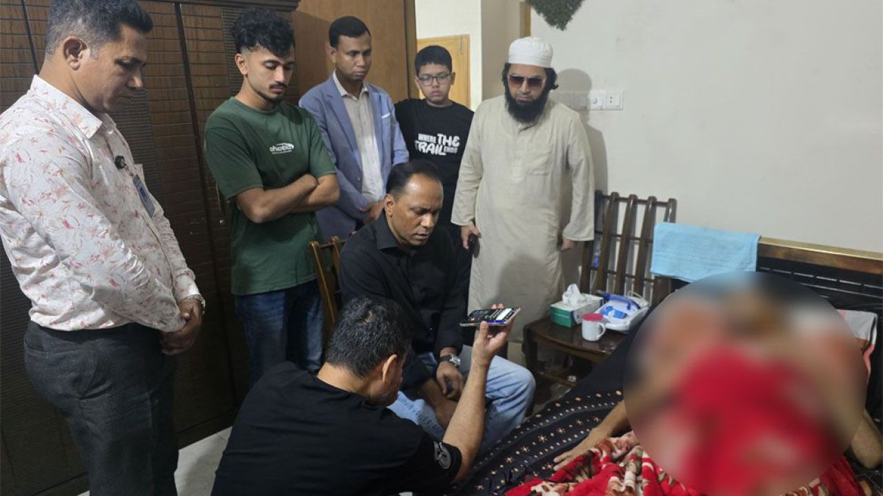 অসুস্থ বিএনপি নেতাকে দেখতে গেলেন ডেপুটি স্পিকার
