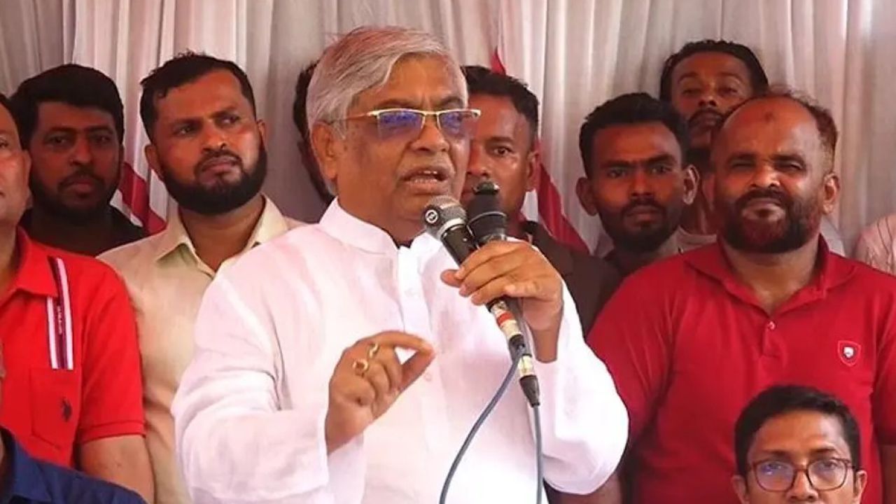 জামায়াতকে আফিমের চেয়েও বিপজ্জনক বললেন বুলু