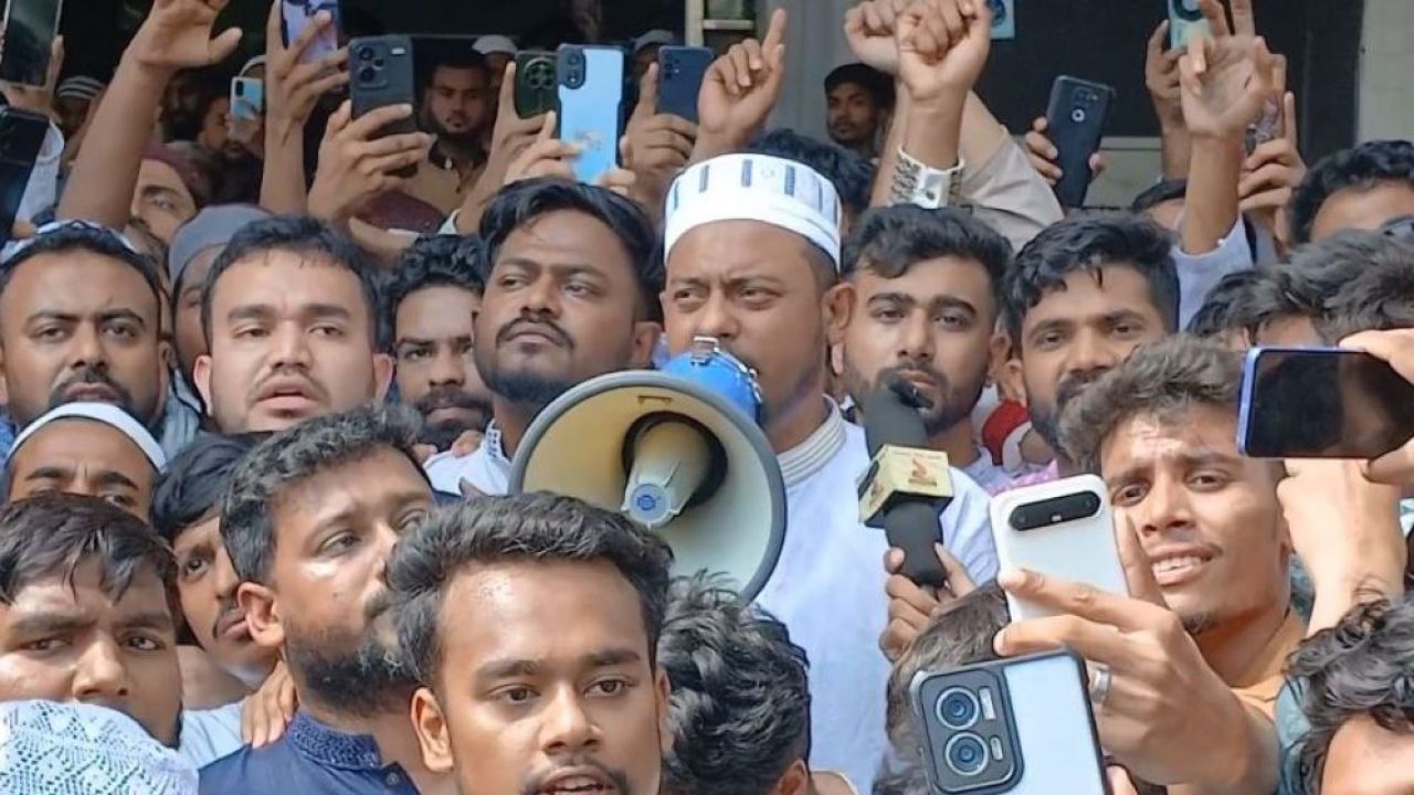 পশ্চিমবঙ্গে বিজেপির জয় নিয়ে শঙ্কা ও সতর্ক থাকার আহ্বান নাসীরুদ্দীন পাটওয়ারীর