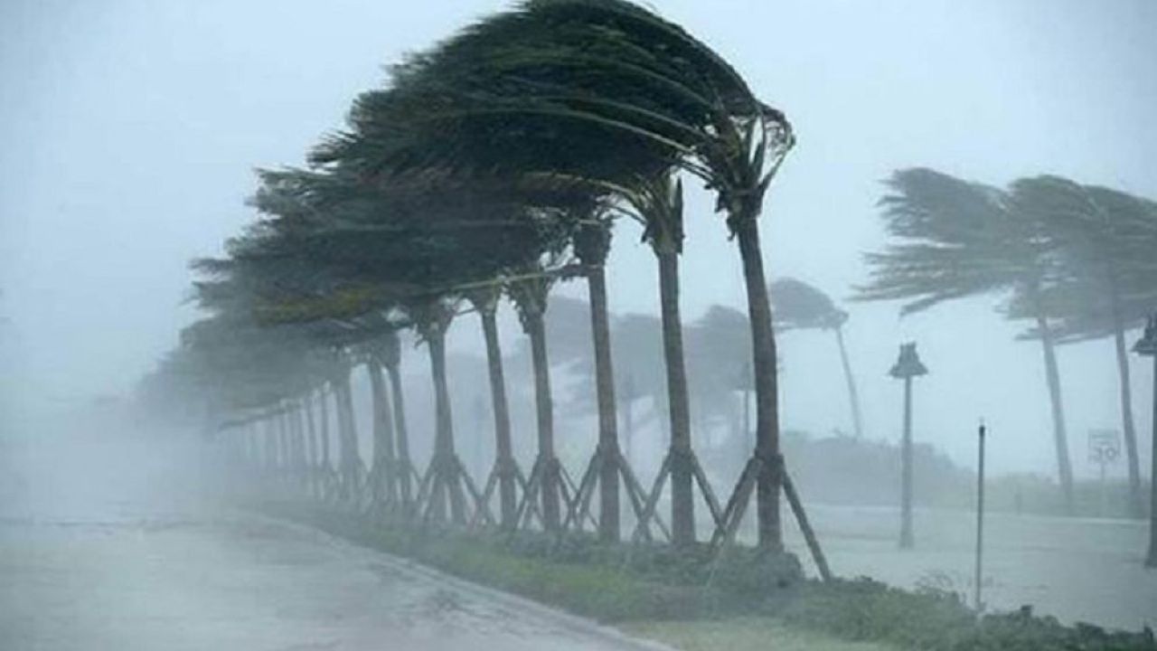 দুপুরের মধ্যে ৪ অঞ্চলে ৬০ কিমি বেগে ঝড়ের পূর্বাভাস