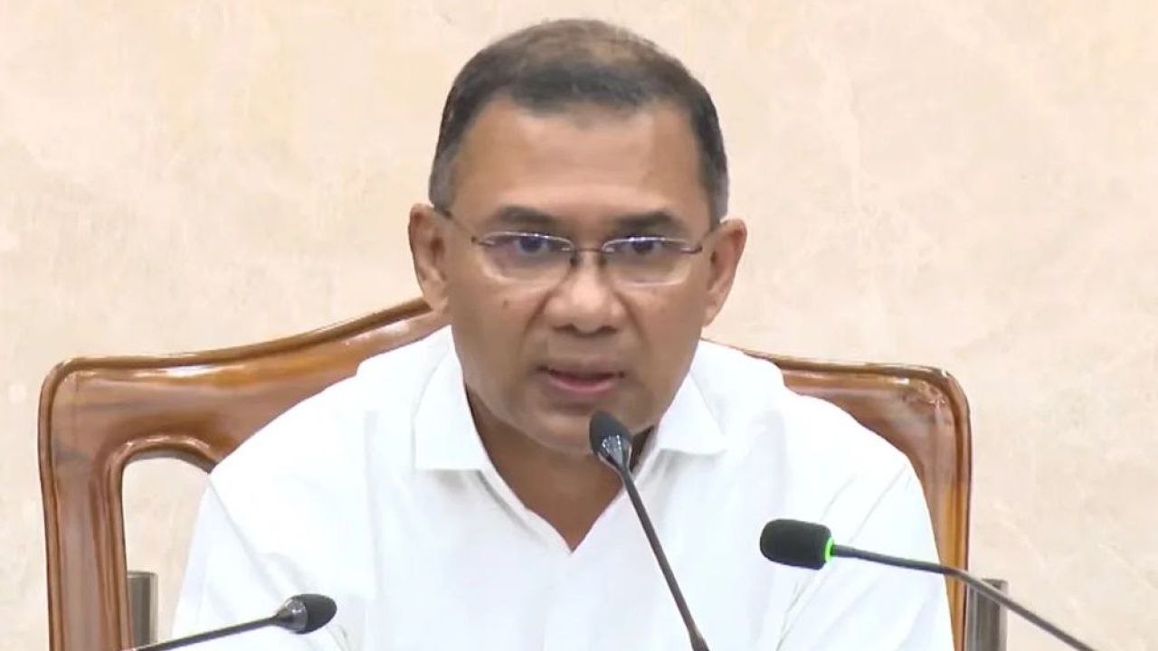 দুর্নীতি ও সন্ত্রাসকে রাজনৈতিক নয়, ব্যক্তিগত অপরাধ হিসেবে দেখার নির্দেশ প্রধানমন্ত্রীর
