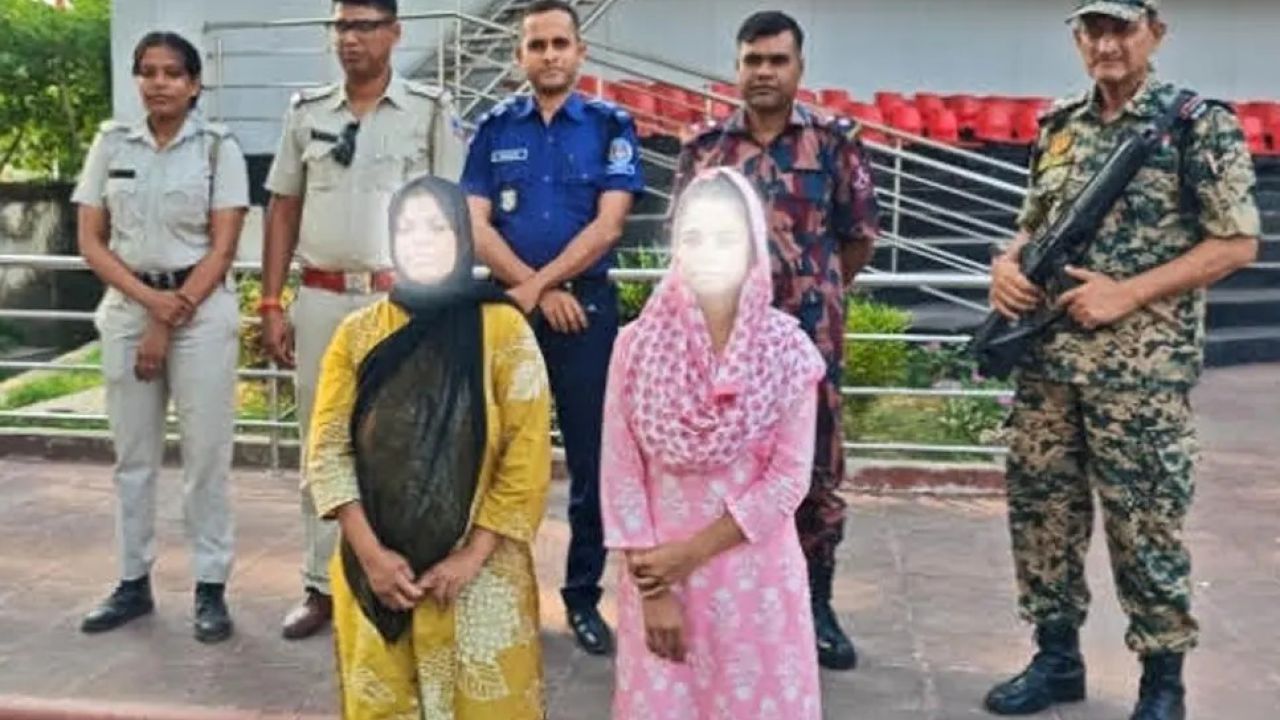 ভারত থেকে ট্রাভেল পারমিটে ফিরলেন দুই নারী