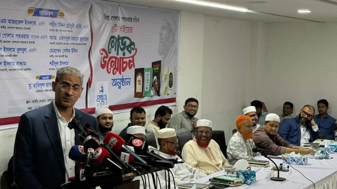 হাসিনার বিদায় সম্পূর্ণ আল্লাহর হুকুম: শহীদ উদ্দীন চৌধুরী এ্যানি