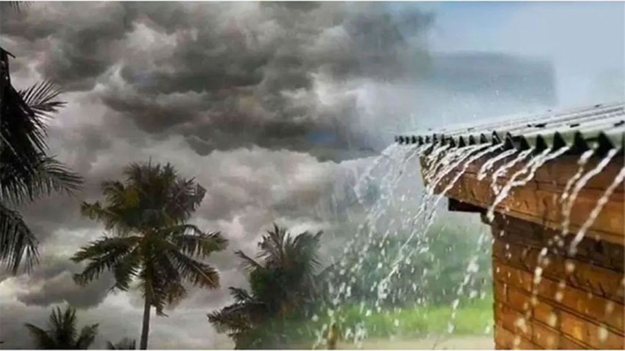 ঢাকাসহ দেশের ১০ জেলায় ৬০ কিলোমিটার বেগে ঝড়ের পূর্বাভাস