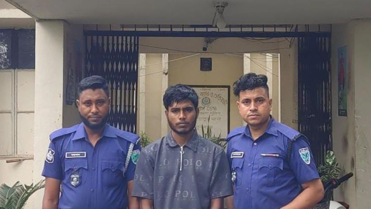 সুনামগঞ্জ সীমান্তে ১৮৯০ পিস ইয়াবাসহ মাদক কারবারি গ্রেফতার