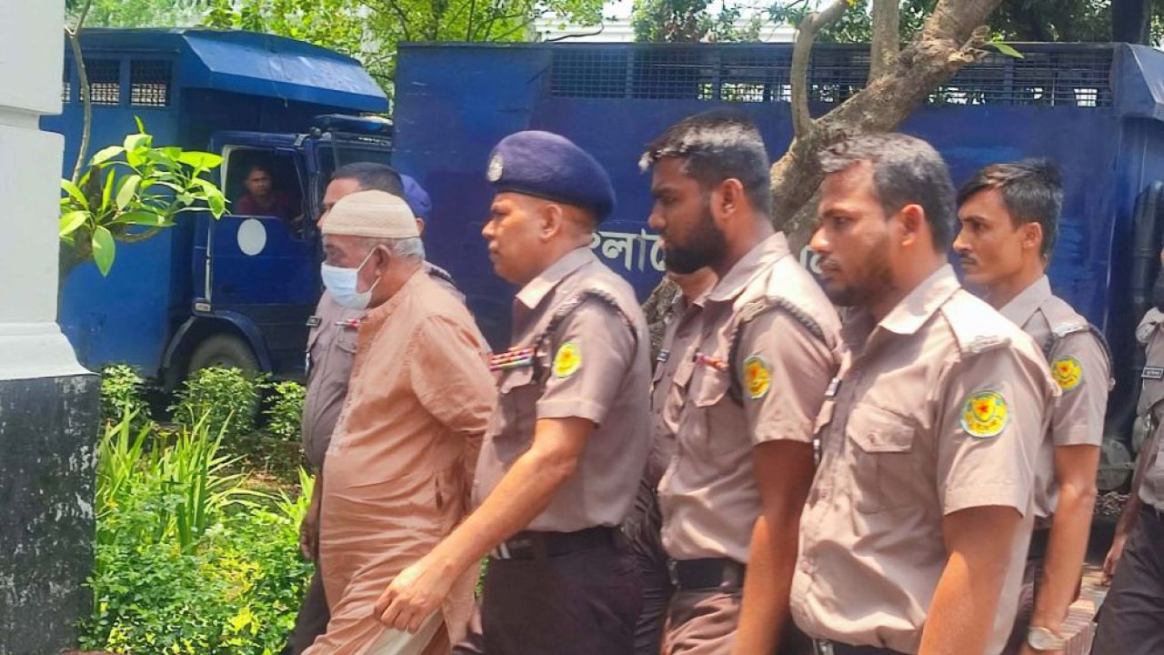 শহীদ আবু সাঈদ হত্যায় সাজাপ্রাপ্ত সাবেক ভিসি ট্রাইব্যুনালে