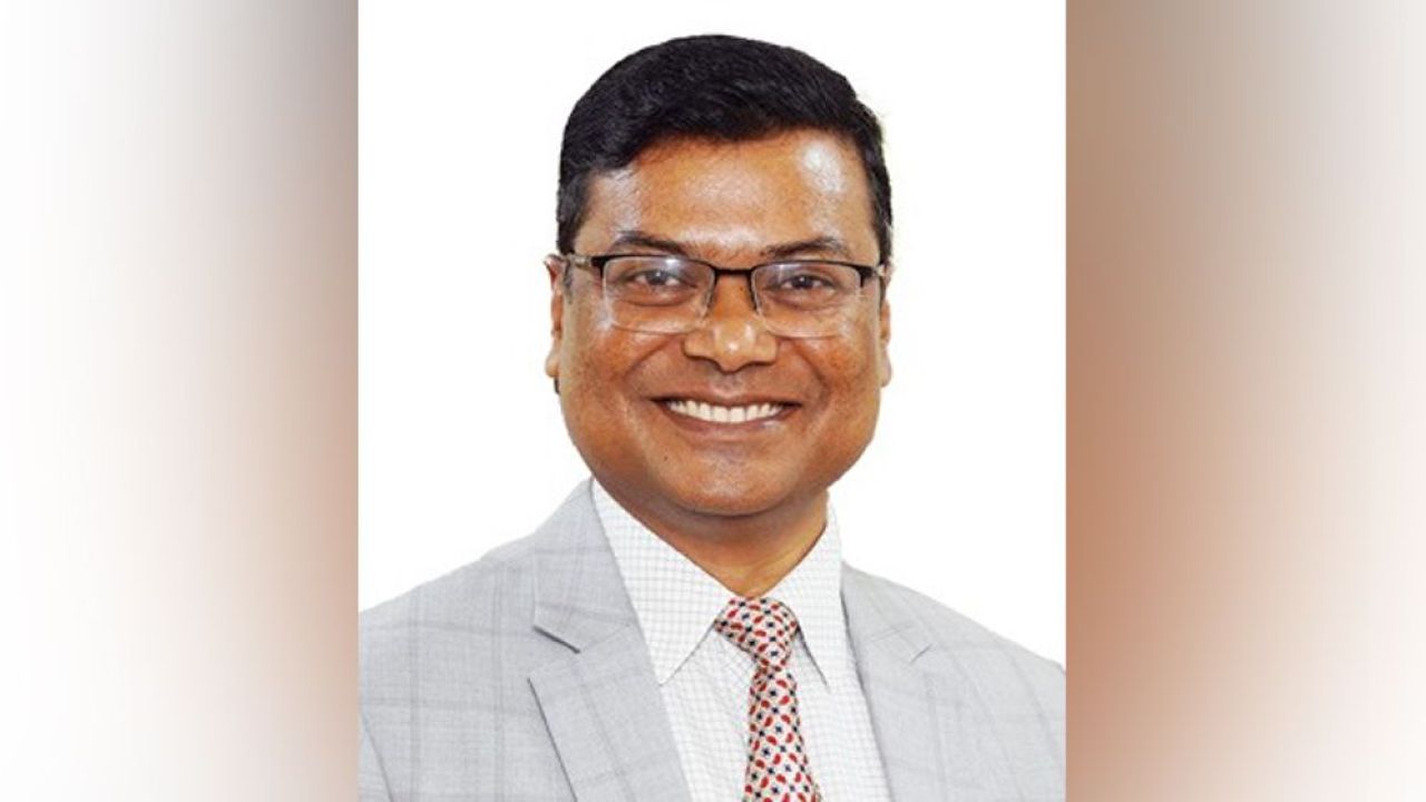 নিউরোসায়েন্স হাসপাতালের পরিচালক হলেন ডা. নুরুজ্জামান খান